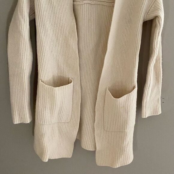 Athleta Wool and Cashmere Blend Ivory Ribbed Cardigan Sweater with pockets - Picture 3 of 5